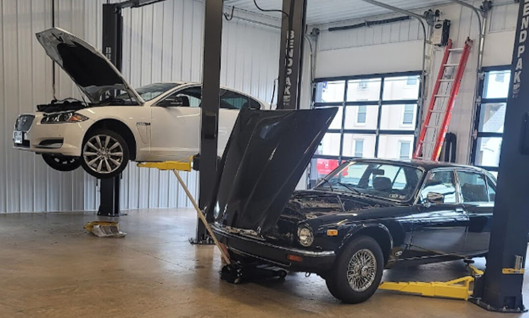 Dealership or Independent Shop: Making the Right Choice for Your Land Rover & Jaguar Repairs